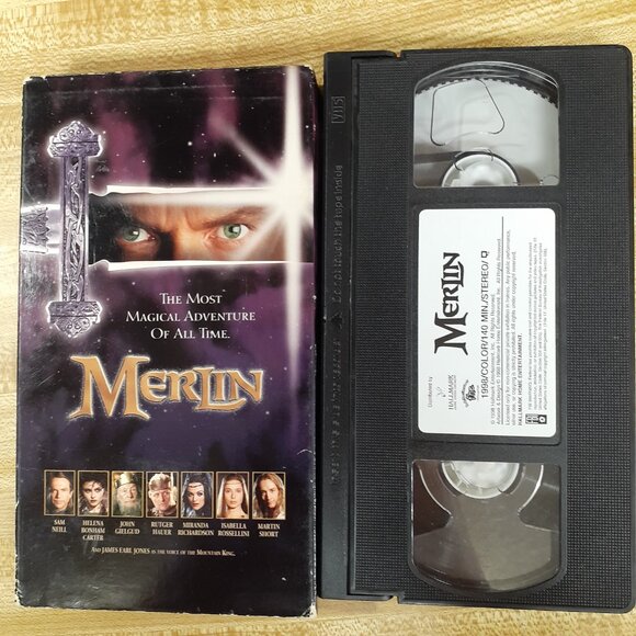 Merlin 1998 VHS Hallmark Sam Neill Rutger Hauer Isabella Rossellini Carter 90s - Picture 6 of 9